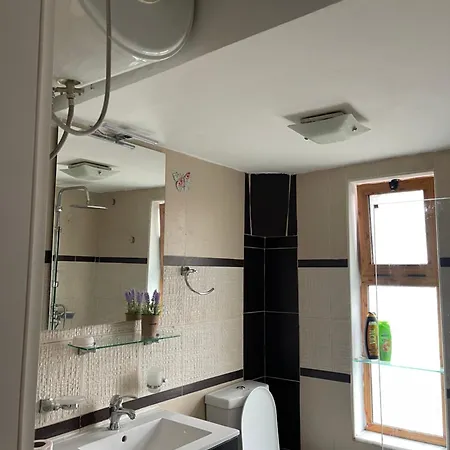 Daire Cozy At Tirana's Center